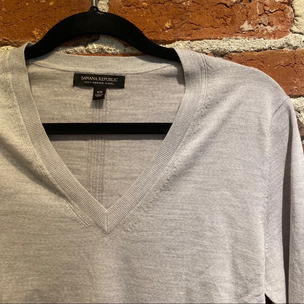 Banana Republic Wool Sweater - Picture 3 of 4